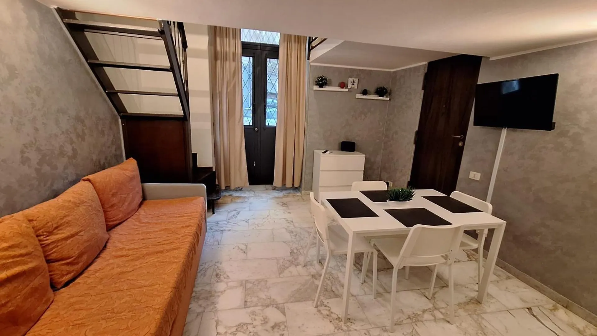Apartment Sorrentino Loft Apartament Catania